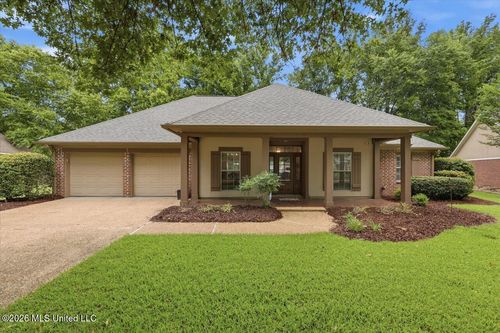103 Stonebridge Ln, Clinton, MS, 39056-6252 | Card Image