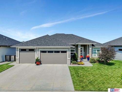 339 N 104th St, Lincoln, NE, 68527-1845 | Card Image