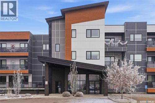 220-105 Willis Cres, Saskatoon, SK, S7T0Z3 | Card Image