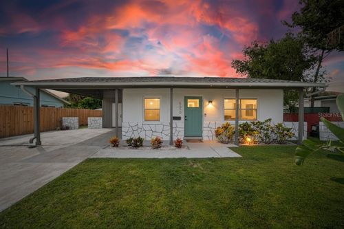 6550 S West Shore Cir, TAMPA, FL, 33616-1347 | Card Image