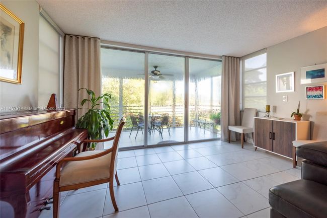 APT-202 - 625 Oaks Dr, Condo with 3 bedrooms, 3 bathrooms and null parking in Pompano Beach FL | Image 18