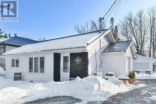 21569 Loyalist Pky, Carrying Place, ON, K0K1L0 | Card Image