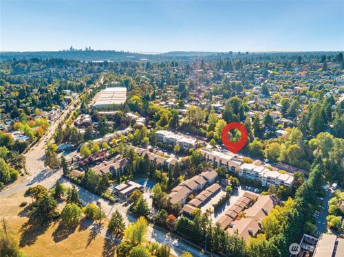 d-311-6652 Park Point Way Ne, Seattle, WA, 98115-7860 | Card Image
