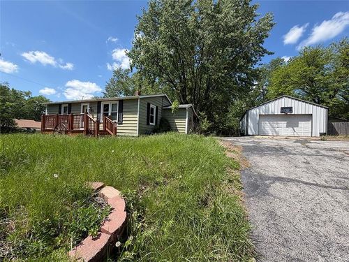 232 S County Line Rd, Windsor, MO, 65360-2026 | Card Image