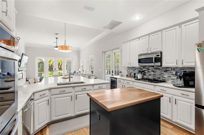 11425 Claymont Cir, House other with 5 bedrooms, 4 bathrooms and null parking in Windermere FL | Image 8