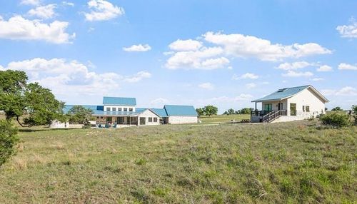 440 Junker Hill Dr, Fredericksburg, TX, 78624-3838 | Card Image