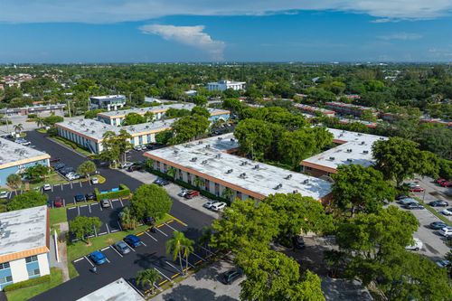 118g-119 Ne 19th Court, Wilton Manors, FL, 33305 | Card Image