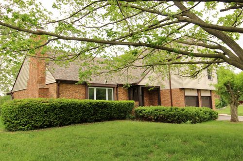 1505 Pheasant Run Rd, Harvard, IL, 60033-1850 | Card Image