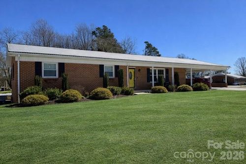 3933 Old Brittain Rd, Hickory, NC, 28602-8462 | Card Image