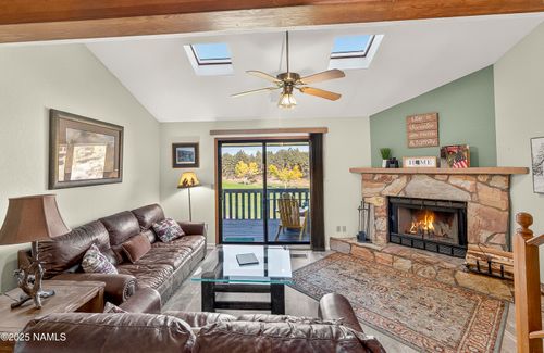 2462 N Earle Dr, Flagstaff, AZ, 86004-9200 | Card Image