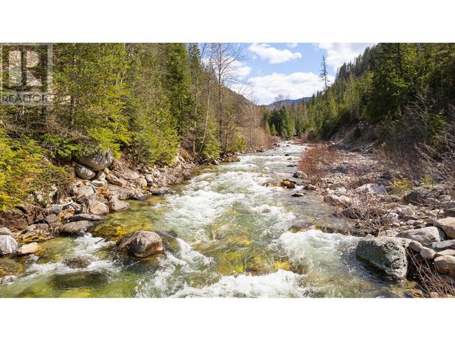 DL 10612 Highway 3, Home with 0 bedrooms, 0 bathrooms and null parking in Salmo BC | Image 22