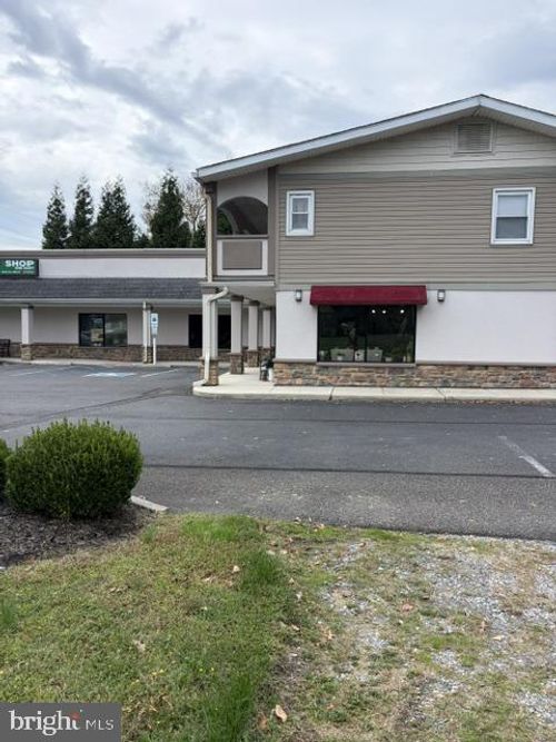 2107 Route 130, Florence, NJ, 08518 | Card Image