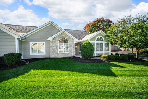 1583 Turnberry Village Dr, Washingtn Twp, OH, 45458-3126 | Card Image
