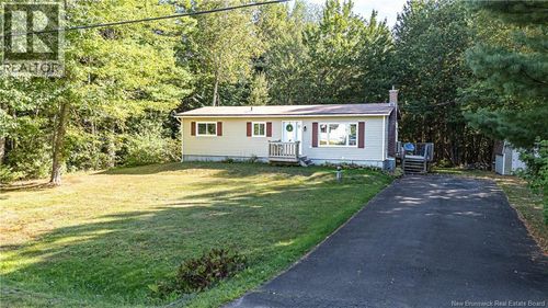 12 Gary Dr, Burton, NB, E2V3H2 | Card Image
