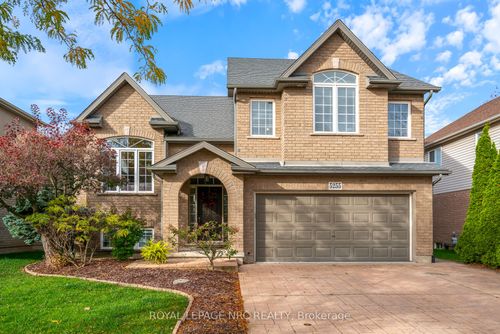 5255 White Dove Pky, Niagara Falls, ON, L2H3M5 | Card Image