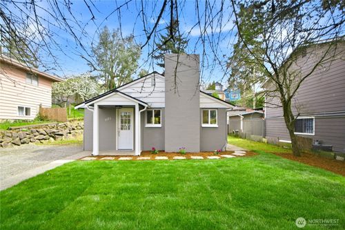 5720 37th Ave S, Seattle, WA, 98118-2608 | Card Image