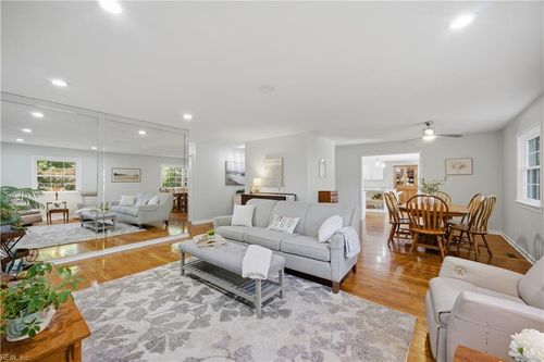 3712 N Queensgrove Cir, Virginia Beach, VA, 23452-3816 | Card Image