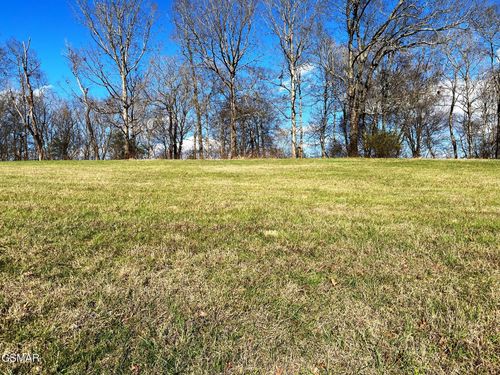 2027 River Mist Cir, New Market, TN, 37820-3147 | Card Image