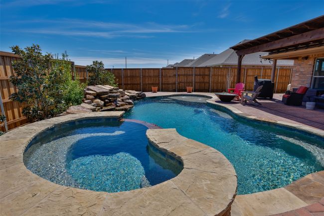 3236 Camden Creek Rd, House other with 4 bedrooms, 2 bathrooms and null parking in Krum TX | Image 12