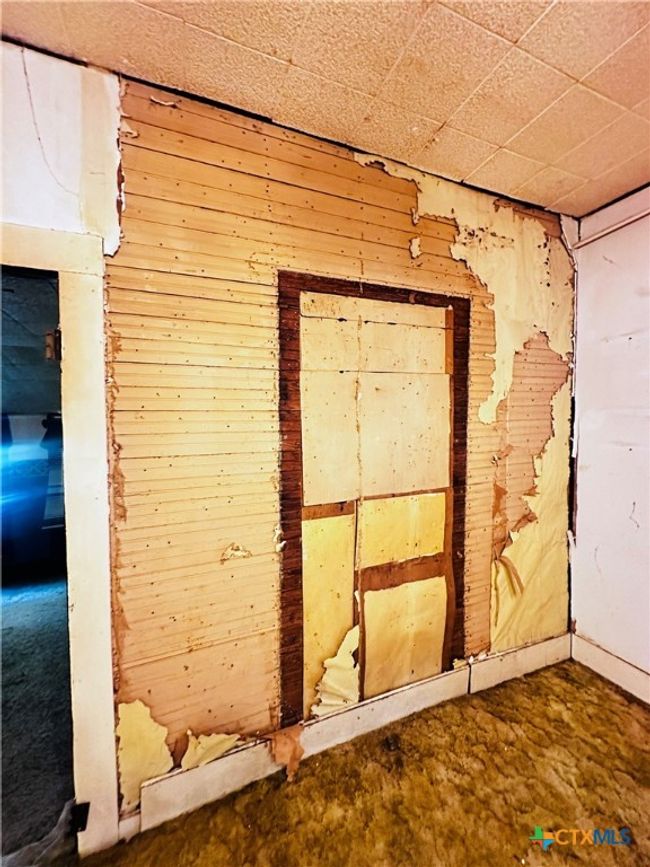 201 Maple St, House other with 3 bedrooms, 1 bathrooms and null parking in Yoakum TX | Image 14