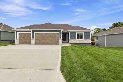 903 Captain Merriman Dr, Freeman, MO, 64746-6330 | Card Image