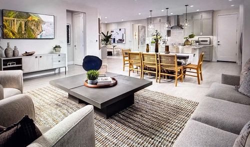 3237 Woody Way, Hollister, CA, 95023-9595 | Card Image