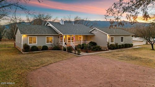 327 E Quarterhorse Ln, Camp Verde, AZ, 86322-6862 | Card Image