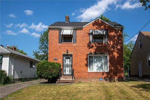 3873 E 153rd St, Cleveland, OH, 44128-1111 | Card Image