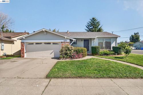 15524 Montreal St, San Leandro, CA, 94579-2234 | Card Image