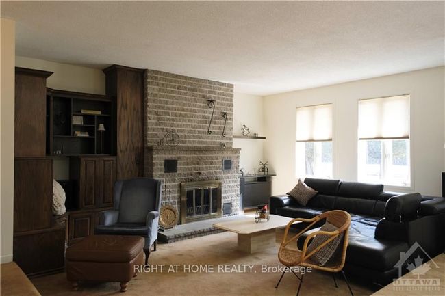 3617 Vaughan Side Rd, House other with 3 bedrooms, 2 bathrooms and 10 parking in Carp ON | Image 13