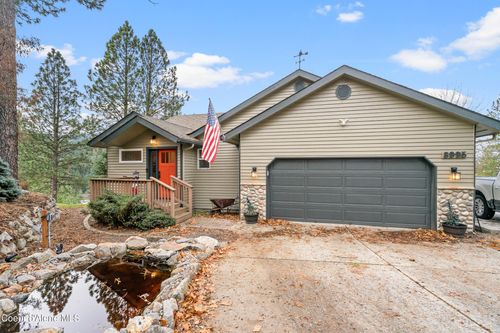 8995 N Clarkview Pl, Hayden, ID, 83835-6978 | Card Image