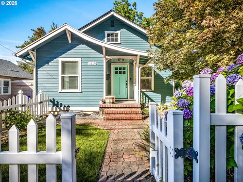 1119 5th St, Oregon City, OR, 97045-2445 | Card Image