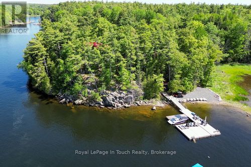 700 Island 980/Deer Island, Georgian Bay (Baxter), ON, P0E1E0 | Card Image