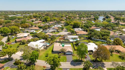 271 Nw 89th Ave, Coral Springs, FL, 33071-7435 | Card Image