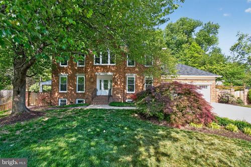 4351 Penwood Dr, Alexandria, VA, 22310-1451 | Card Image