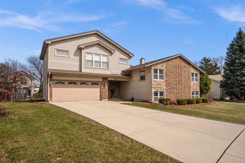 1558 Nevada Ln, Elk Grove Village, IL, 60007-2817 | Card Image