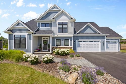 89 Copper Beech Run, Fairport, NY, 14450-3799 | Card Image