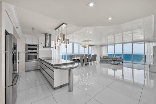 ph-5102-1830 S Ocean Dr, Hallandale Beach, FL, 33009-7721 | Card Image
