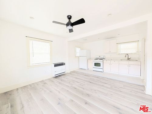 apt-b-1857 7th St, Santa Monica, CA, 90401-3316 | Card Image