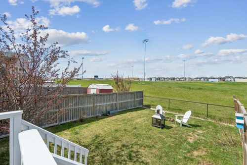 150 River Heights Cres, Cochrane, AB, T4C0J5 | Card Image