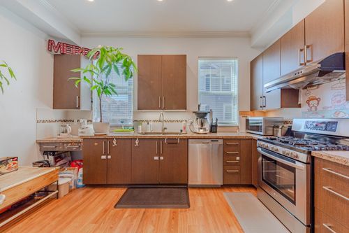 21-9651 Alberta Road, Richmond, BC, V6Y1T7 | Card Image