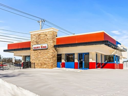 1535 Memorial Drive, Chicopee, MA, 01020 | Card Image