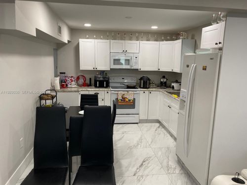 1-342 E 46th St, Hialeah, FL, 33013-1838 | Card Image