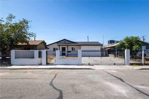 3601 Broadway Avenue, North Las Vegas, NV, 89030 | Card Image