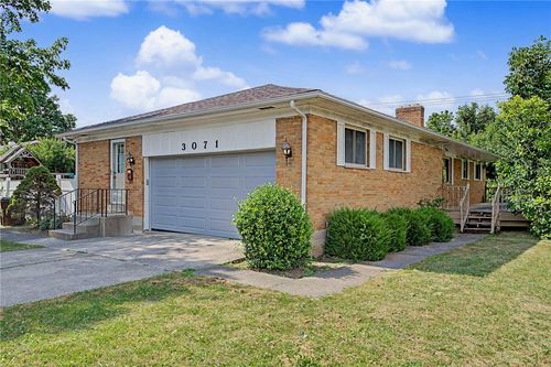 3071 Vale Dr, Kettering, OH, 45420-3920 | Card Image