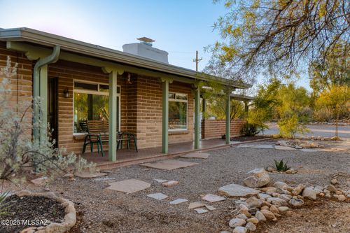 6845 N Firenze Dr, Tucson, AZ, 85704-6102 | Card Image