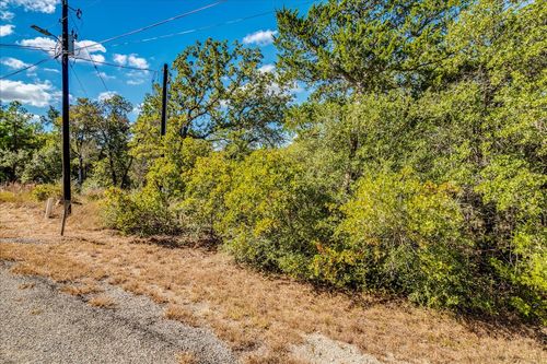 106 Wampum, Smithville, TX, 78957-4904 | Card Image