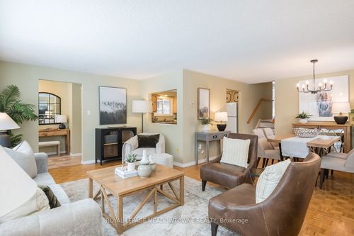 65 Lorne Scots Dr, Milton, ON, L9T2Z2 | Card Image