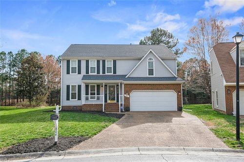 804 Lancaster Ln, Newport News, VA, 23602-8820 | Card Image