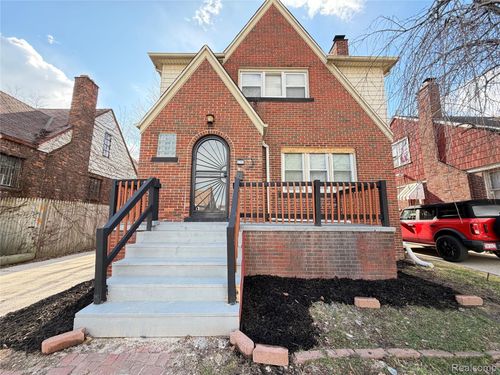 5791 Bedford St, Detroit, MI, 48224-2654 | Card Image